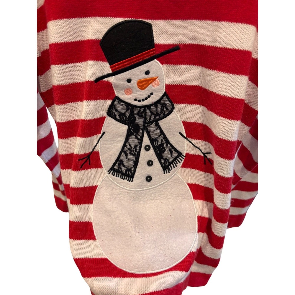 Nouveaux Womens Red White Striped Snowman Applique Sweater Size M
